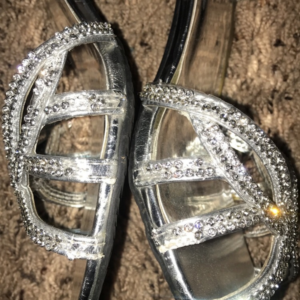 silver heals - Picture 2 of 3